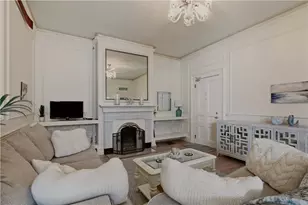 46 Chastellux Ave, Newport, RI 02840 - Photo 7
