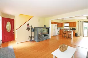 359 Main Rd, Tiverton, RI 02878 - Photo 9