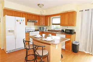 359 Main Rd, Tiverton, RI 02878 - Photo 13