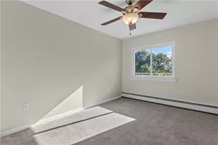 752 Quaker Ln, Warwick, RI 02818 - Photo 21