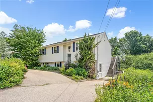 8 Bratt Ln, West Warwick, RI 02893 - Photo 3
