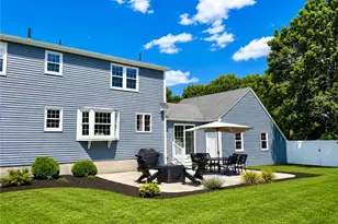 7 Cortland Ln, Smithfield, RI 02828 - Photo 3