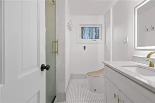 9 Country Pkwy, North Providence, RI 02911 - Photo 21