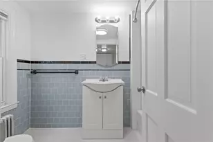 9 Country Pkwy, North Providence, RI 02911 - Photo 29
