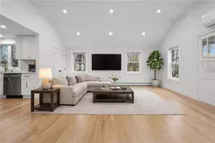 9 Country Pkwy, North Providence, RI 02911 - Photo 9