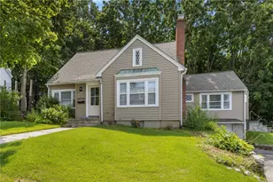 9 Country Pkwy, North Providence, RI 02911 - Photo 37
