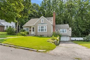 9 Country Pkwy, North Providence, RI 02911 - Photo 1