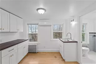 9 Country Pkwy, North Providence, RI 02911 - Photo 23