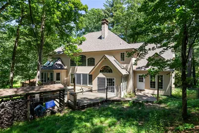 7 Kings Row, Cumberland, RI 02864 - Photo 5