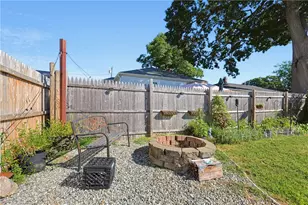127 Fern St, Warwick, RI 02889 - Photo 27