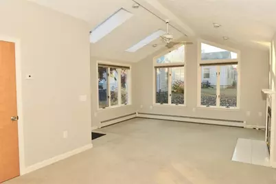55 Vinton Avenue, Cranston, RI 02920 - Photo 9