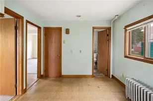62 Leading St, Johnston, RI 02919 - Photo 7