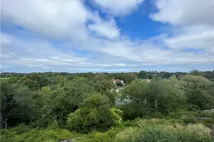 15 Hammersmith Rd, Newport, RI 02840 - Photo 17