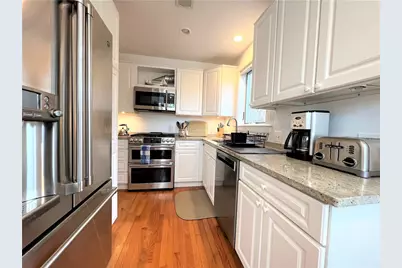 15 Hammersmith Road #16A, Newport, RI 02840 - Photo 5
