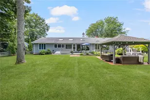 210 Wildflower Dr, Cranston, RI 02921 - Photo 3
