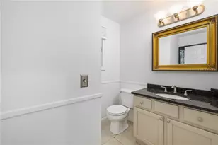 210 Wildflower Dr, Cranston, RI 02921 - Photo 19
