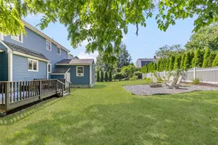 45 Farm Dr, Cumberland, RI 02864 - Photo 3
