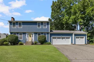 45 Farm Dr, Cumberland, RI 02864 - Photo 9