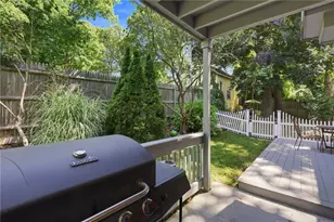 125 Van Zandt Ave, Newport, RI 02840 - Photo 41