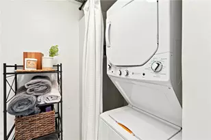 125 Van Zandt Ave, Newport, RI 02840 - Photo 35