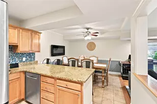 125 Van Zandt Ave, Newport, RI 02840 - Photo 13