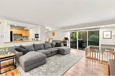 125 Van Zandt Avenue #201, Newport, RI 02840 - Photo 1