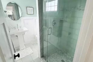 21 Warren Ave, Middletown, RI 02842 - Photo 9