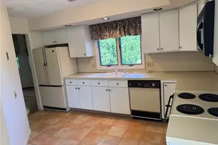 66 Nipmuc Trail, North Providence, RI 02904 - Photo 5