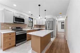 10 Buffalo Ct, Providence, RI 02909 - Photo 9