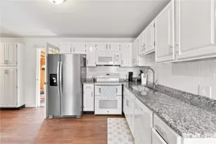 481 Oliphant Ln, Middletown, RI 02842 - Photo 13