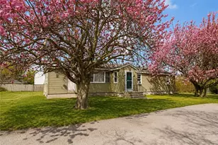 54 Homer St, Newport, RI 02840 - Photo 1