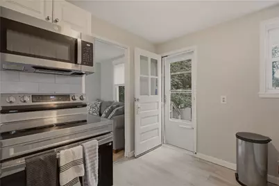 351 Boulevard Boulevard, Middletown, RI 02842 - Photo 15