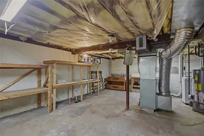 351 Boulevard Boulevard, Middletown, RI 02842 - Photo 21