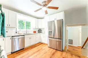 10 Lofty Heights Rd, Westerly, RI 02891 - Photo 9