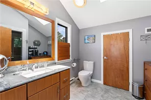138 Windward Ln, Bristol, RI 02809 - Photo 25