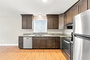 36 James St, East Providence, RI 02914 - Photo 5