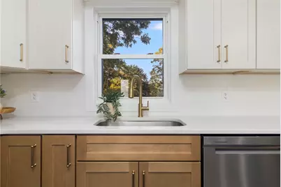 6 Holmes Street, Westerly, RI 02891 - Photo 5
