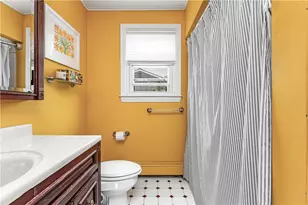 32 Benbridge Ave, Warwick, RI 02888 - Photo 17