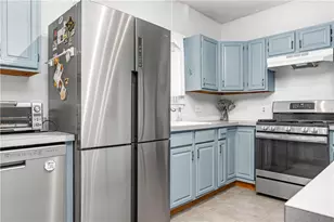32 Benbridge Ave, Warwick, RI 02888 - Photo 19