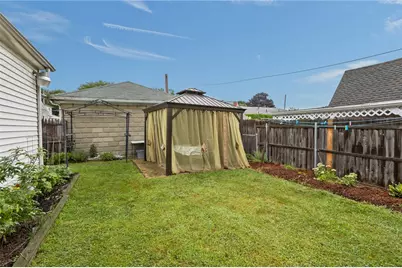 402 Webster Avenue, Cranston, RI 02920 - Photo 23