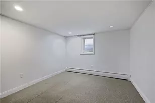 402 Webster Ave, Cranston, RI 02920 - Photo 19
