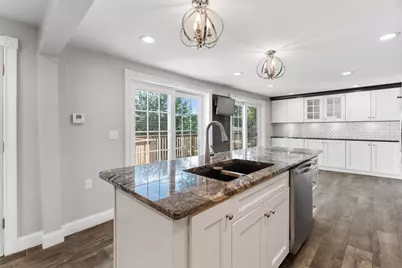 513 Woonasquatucket Avenue, North Providence, RI 02911 - Photo 15