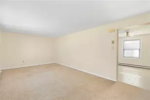 28 Elmer Ave, Warwick, RI 02886 - Photo 9