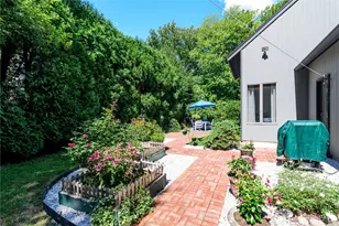 104 Alpine Estates Dr, Cranston, RI 02921 - Photo 39