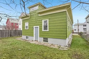 41 Cato Ave, Pawtucket, RI 02860 - Photo 11