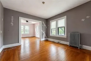166 Summit St, Pawtucket, RI 02860 - Photo 5