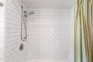 2 Wardlaw Ct, Providence, RI 02908 - Photo 31