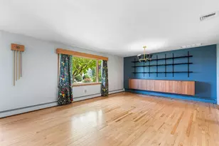 2 Wardlaw Ct, Providence, RI 02908 - Photo 7