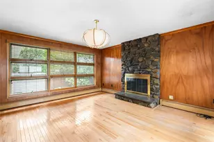 2 Wardlaw Ct, Providence, RI 02908 - Photo 23