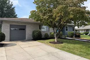 2 Wardlaw Ct, Providence, RI 02908 - Photo 45